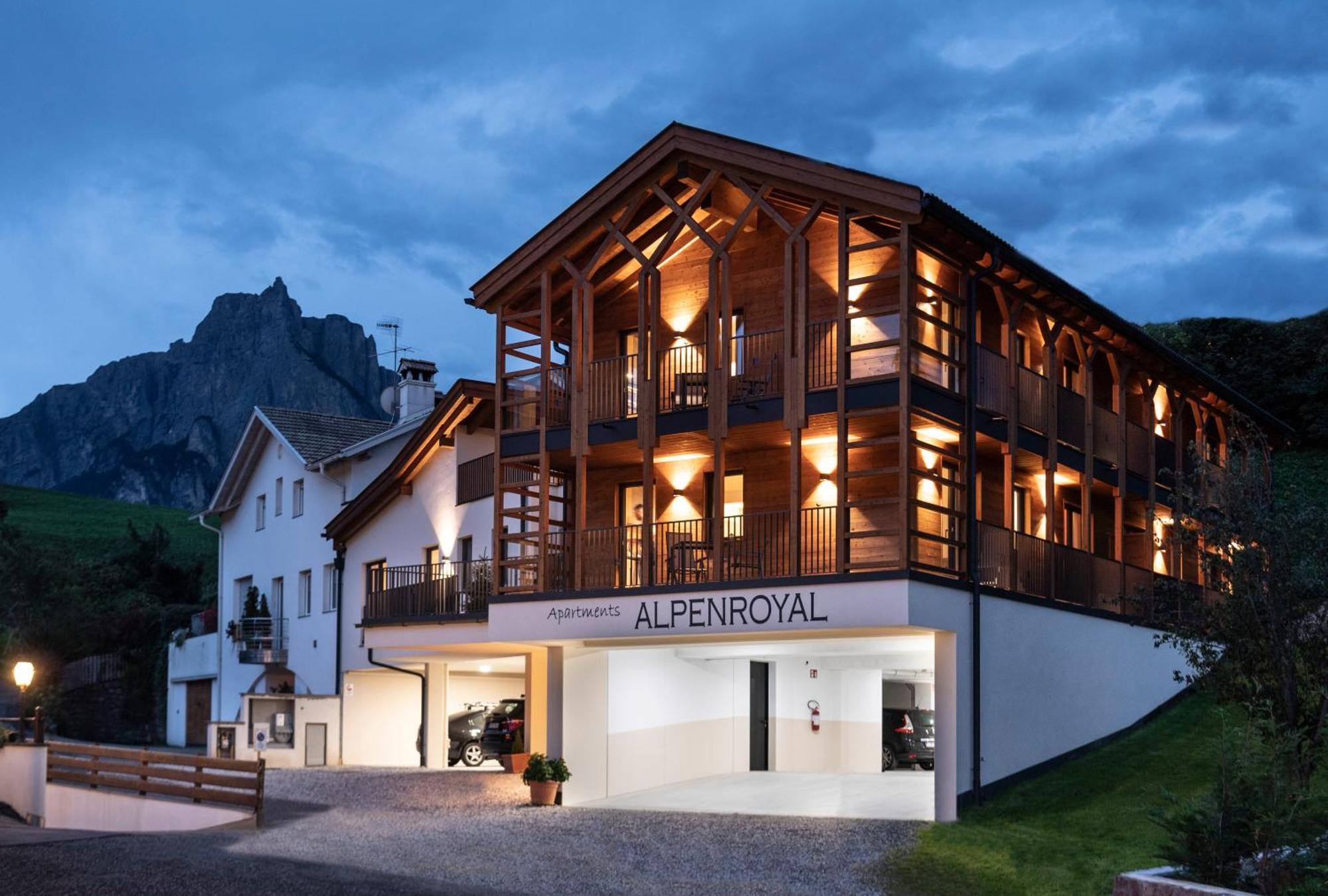Hotel Alpenroyal كاستيلِروتّو المظهر الخارجي الصورة