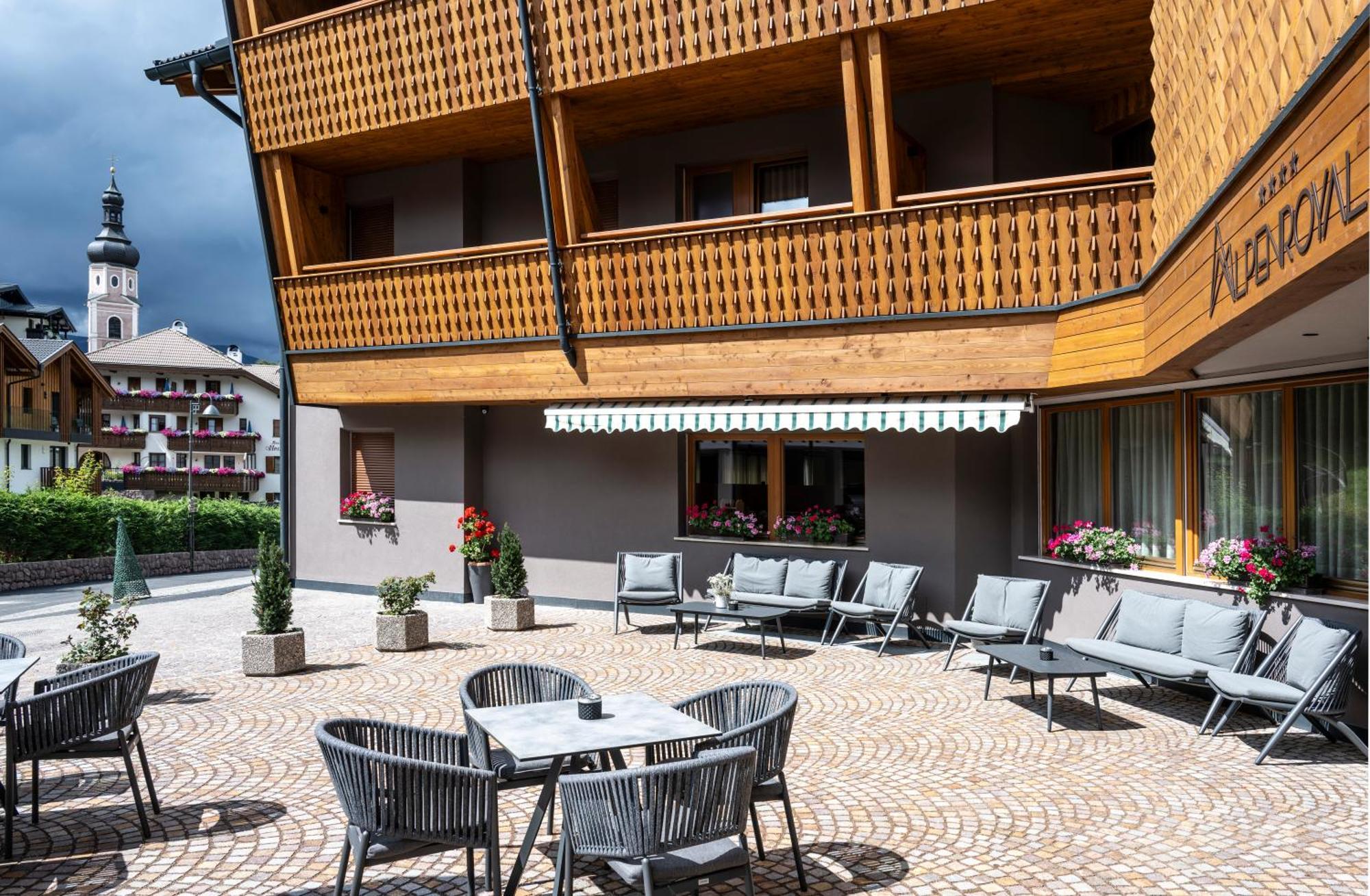 Hotel Alpenroyal كاستيلِروتّو المظهر الخارجي الصورة